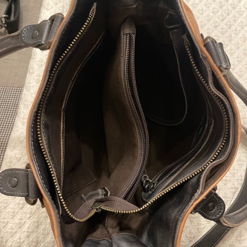 Bed Stu Tan and Black Leather Shoulder Bag - Picture 3 of 3